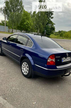 Седан Volkswagen Passat 2004 в Шепетовке