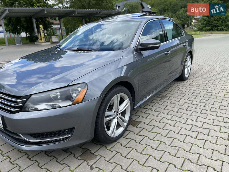 Седан Volkswagen Passat 2013 в Львове