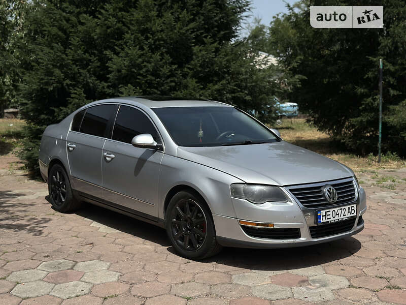 Седан Volkswagen Passat 2005 в Николаеве