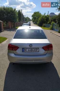 Седан Volkswagen Passat 2012 в 