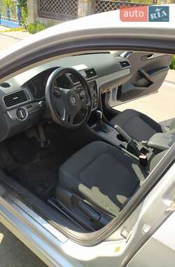 Седан Volkswagen Passat 2012 в 