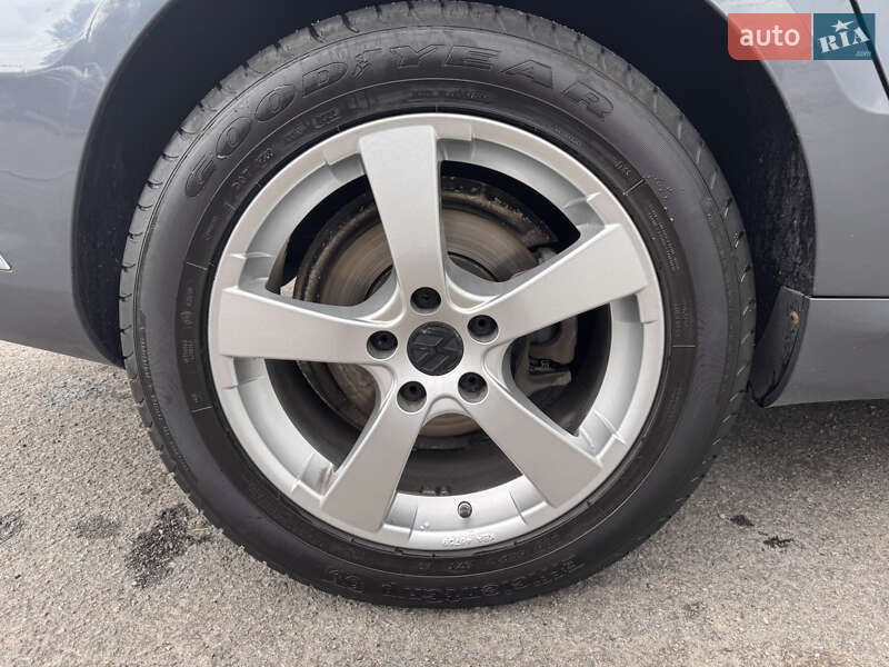 Универсал Volkswagen Passat 2014 в Житомире