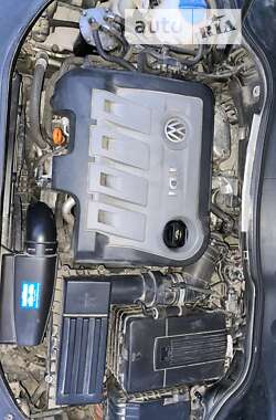 Универсал Volkswagen Passat 2011 в Кицмани