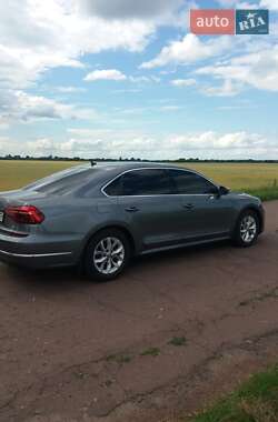 Седан Volkswagen Passat 2016 в 
