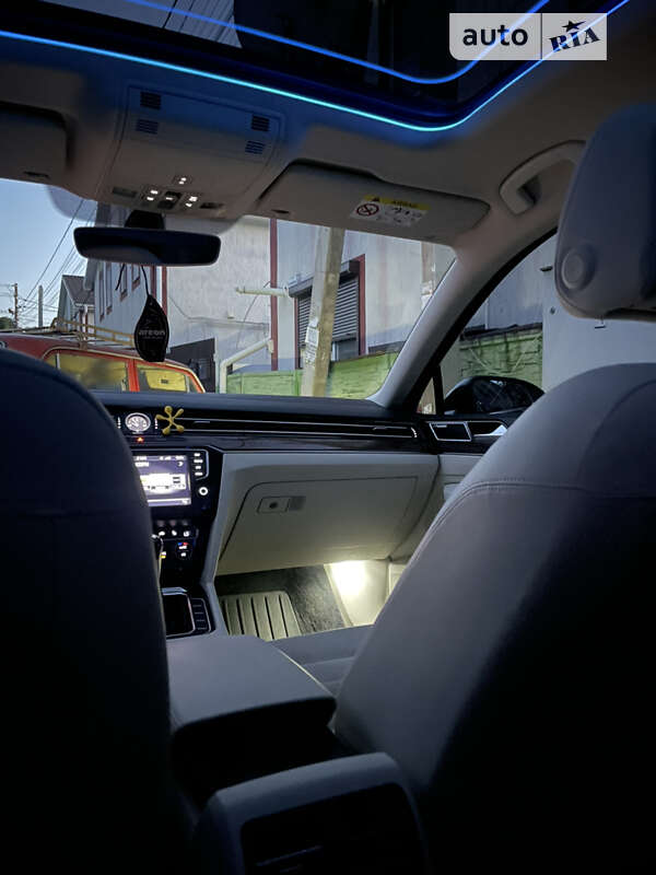 Универсал Volkswagen Passat 2015 в Вишневом