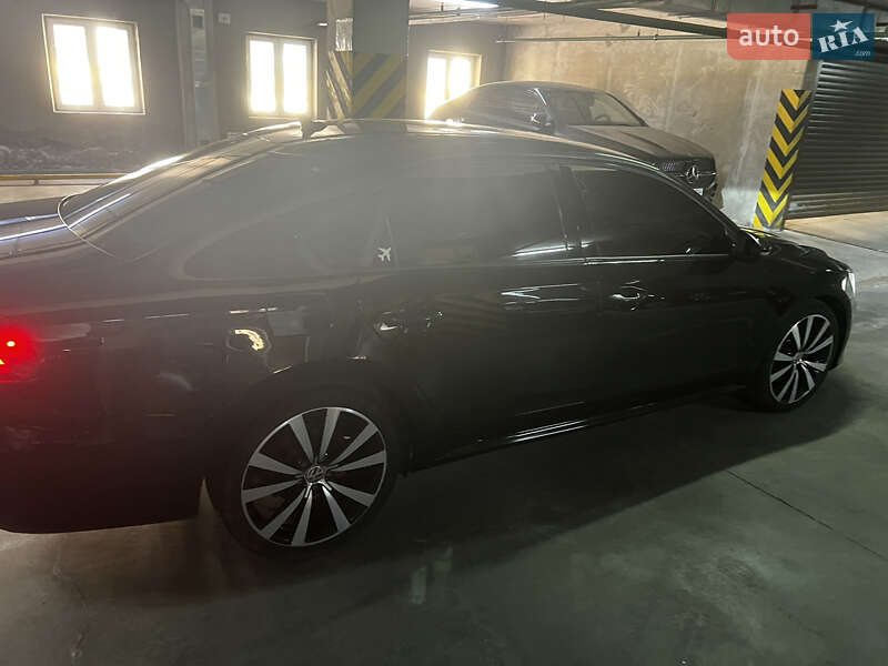 Седан Volkswagen Passat 2018 в Одессе