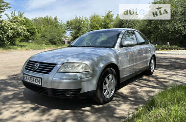 Седан Volkswagen Passat 2003 в Черкасах