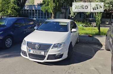 Седан Volkswagen Passat 2008 в Киеве