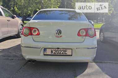 Седан Volkswagen Passat 2008 в Киеве