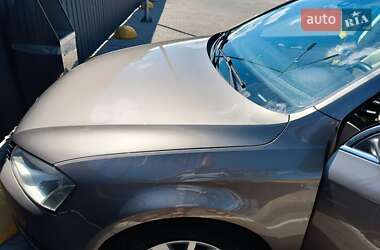 Универсал Volkswagen Passat 2011 в 