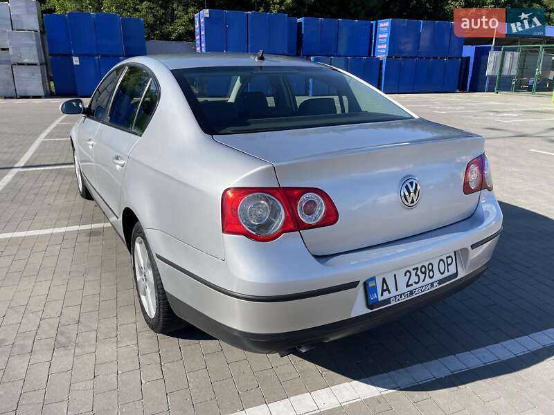 Седан Volkswagen Passat 2005 в Білій Церкві