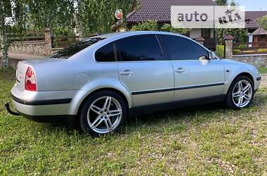 Седан Volkswagen Passat 2002 в Коломиї