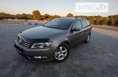 Универсал Volkswagen Passat 2011 в Хмельницком