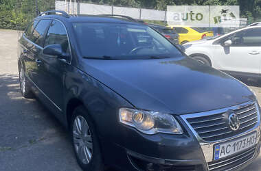 Універсал Volkswagen Passat 2009 в Луцьку