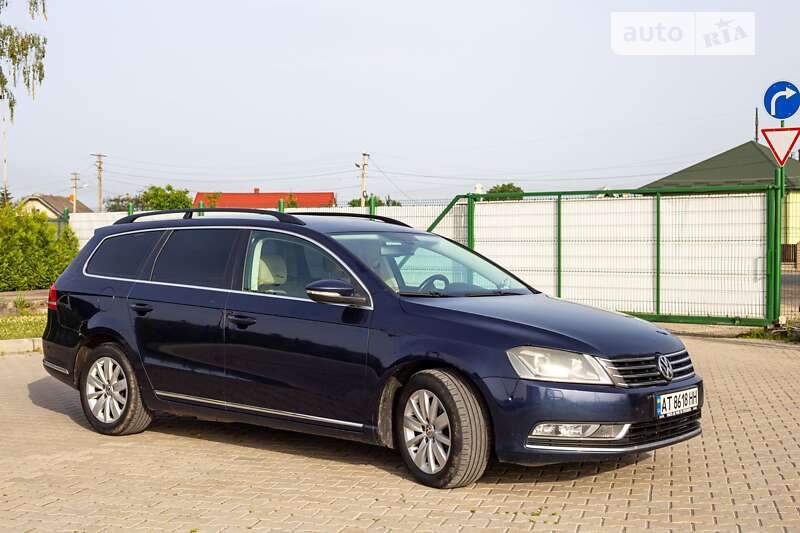 Універсал Volkswagen Passat 2012 в Івано-Франківську