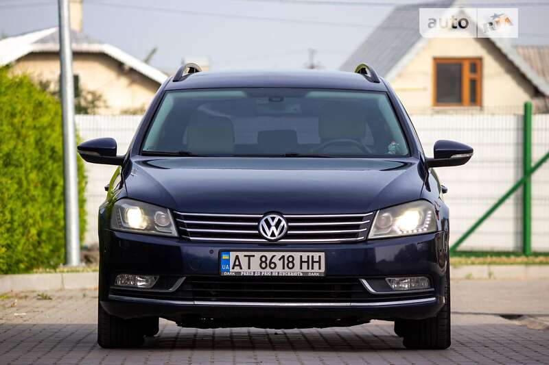 Універсал Volkswagen Passat 2012 в Івано-Франківську