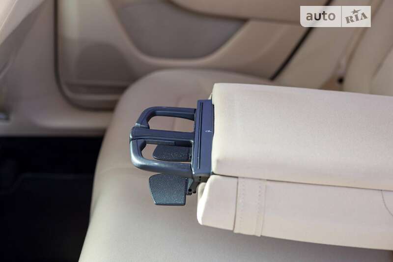 Універсал Volkswagen Passat 2012 в Івано-Франківську