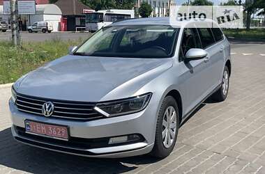 Універсал Volkswagen Passat 2017 в Луцьку