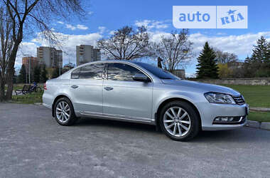 Седан Volkswagen Passat 2011 в Кременчуці