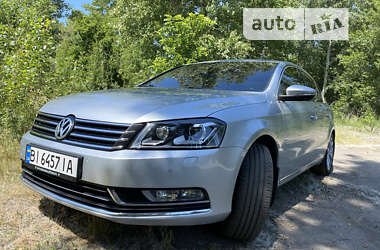 Седан Volkswagen Passat 2011 в Кременчуці