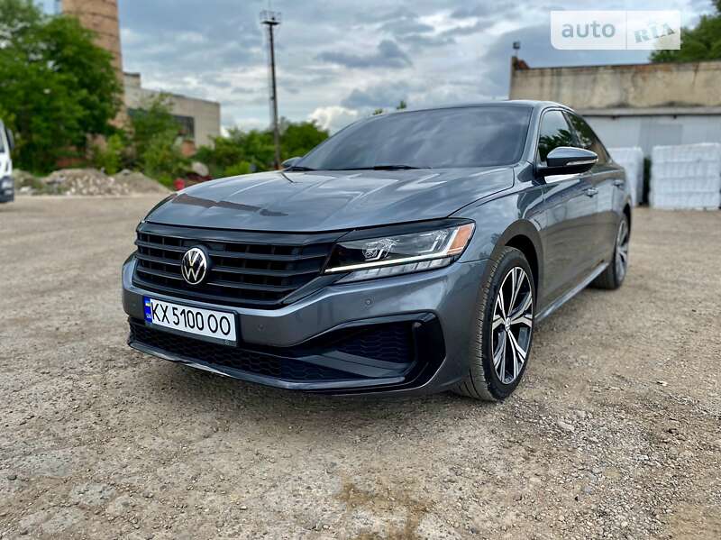 Седан Volkswagen Passat 2020 в Харькове