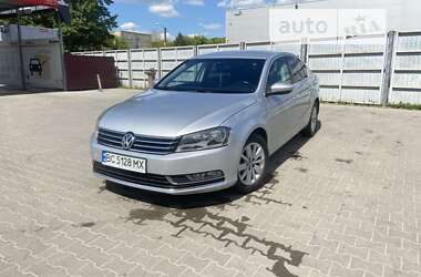 Седан Volkswagen Passat 2011 в Львові