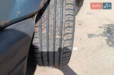 Седан Volkswagen Passat 1988 в Полтаві