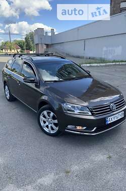 Универсал Volkswagen Passat 2012 в Харькове