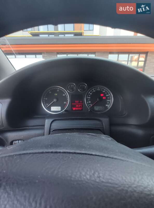 Универсал Volkswagen Passat 2003 в Киеве