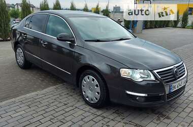 Седан Volkswagen Passat 2007 в Рівному