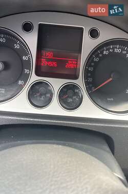 Седан Volkswagen Passat 2008 в Киеве