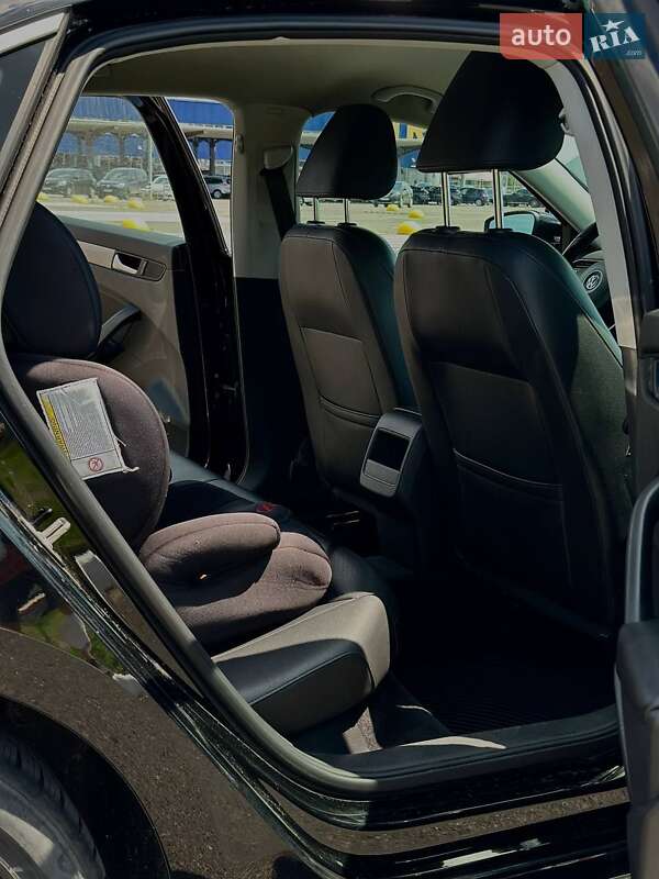 Седан Volkswagen Passat 2015 в Києві фото 8 Седан Volkswagen Passat 2015 в Києві