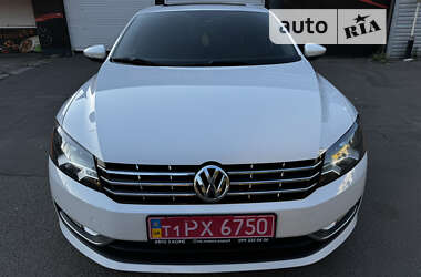 Седан Volkswagen Passat 2014 в Одессе