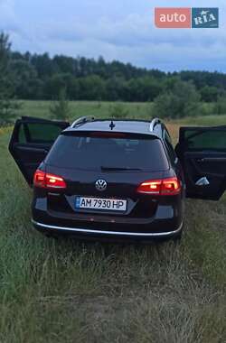 Универсал Volkswagen Passat 2011 в Коростышеве
