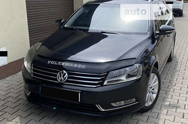 Універсал Volkswagen Passat 2011 в Хмельницькому