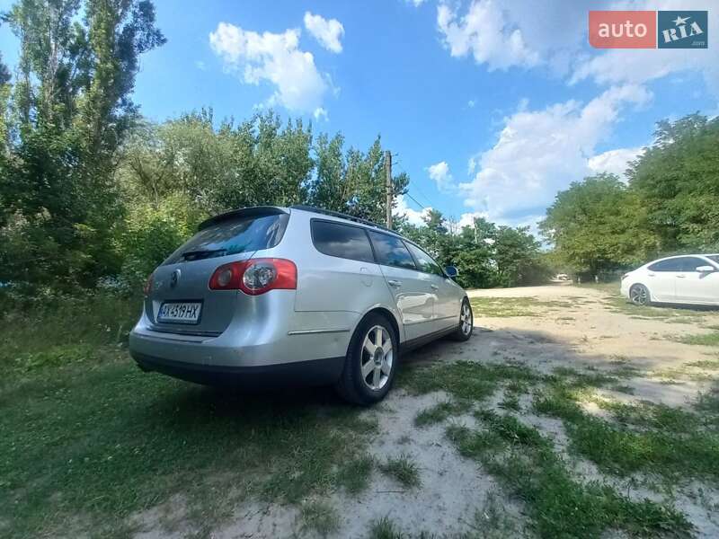 Універсал Volkswagen Passat 2008 в Харкові