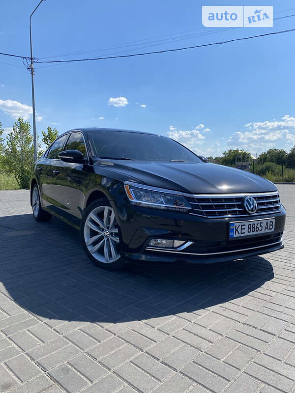 Седан Volkswagen Passat 2018 в Днепре фото 5 Седан Volkswagen Passat 2018 в Днепре