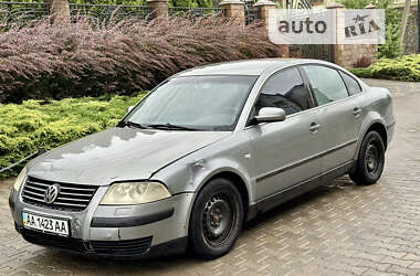 Седан Volkswagen Passat 2003 в Чернівцях