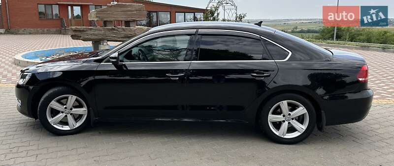 Седан Volkswagen Passat 2014 в Татарбунарах