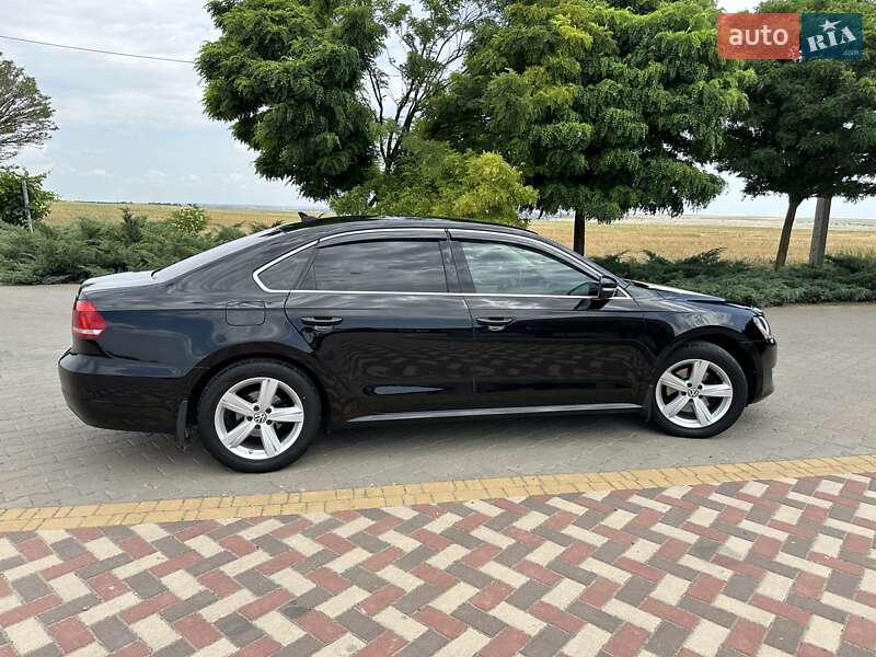 Седан Volkswagen Passat 2014 в Татарбунарах