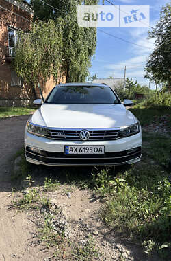 Универсал Volkswagen Passat 2016 в Харькове