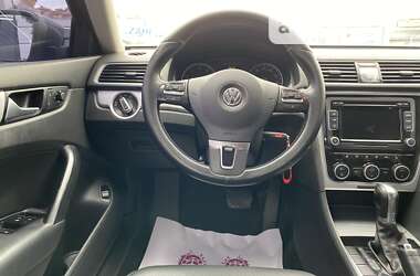 Седан Volkswagen Passat 2012 в Львові