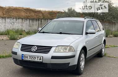 Универсал Volkswagen Passat 2000 в Одессе