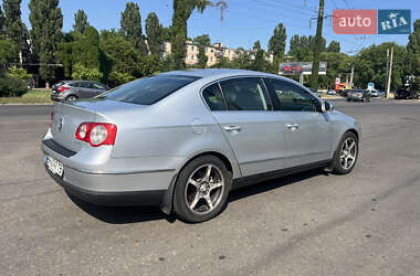 Седан Volkswagen Passat 2008 в Одессе