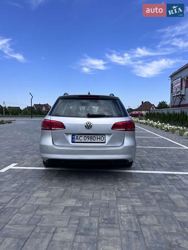 Универсал Volkswagen Passat 2012 в Луцке