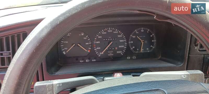 Универсал Volkswagen Passat 1989 в Толстом