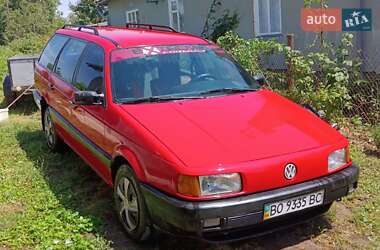 Универсал Volkswagen Passat 1989 в Толстом