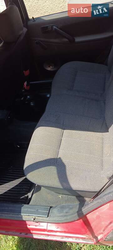 Универсал Volkswagen Passat 1989 в Толстом