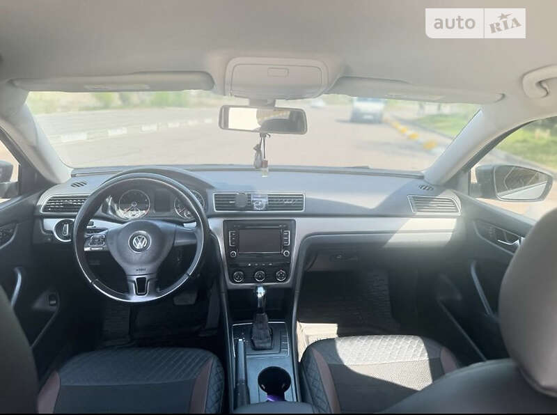 Седан Volkswagen Passat 2012 в Софиевской Борщаговке