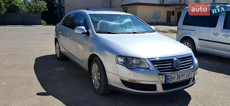 Седан Volkswagen Passat 2006 в Одессе